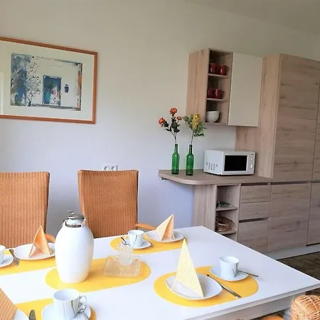 Σπίτι διακοπών Madeleine Modern Retreat